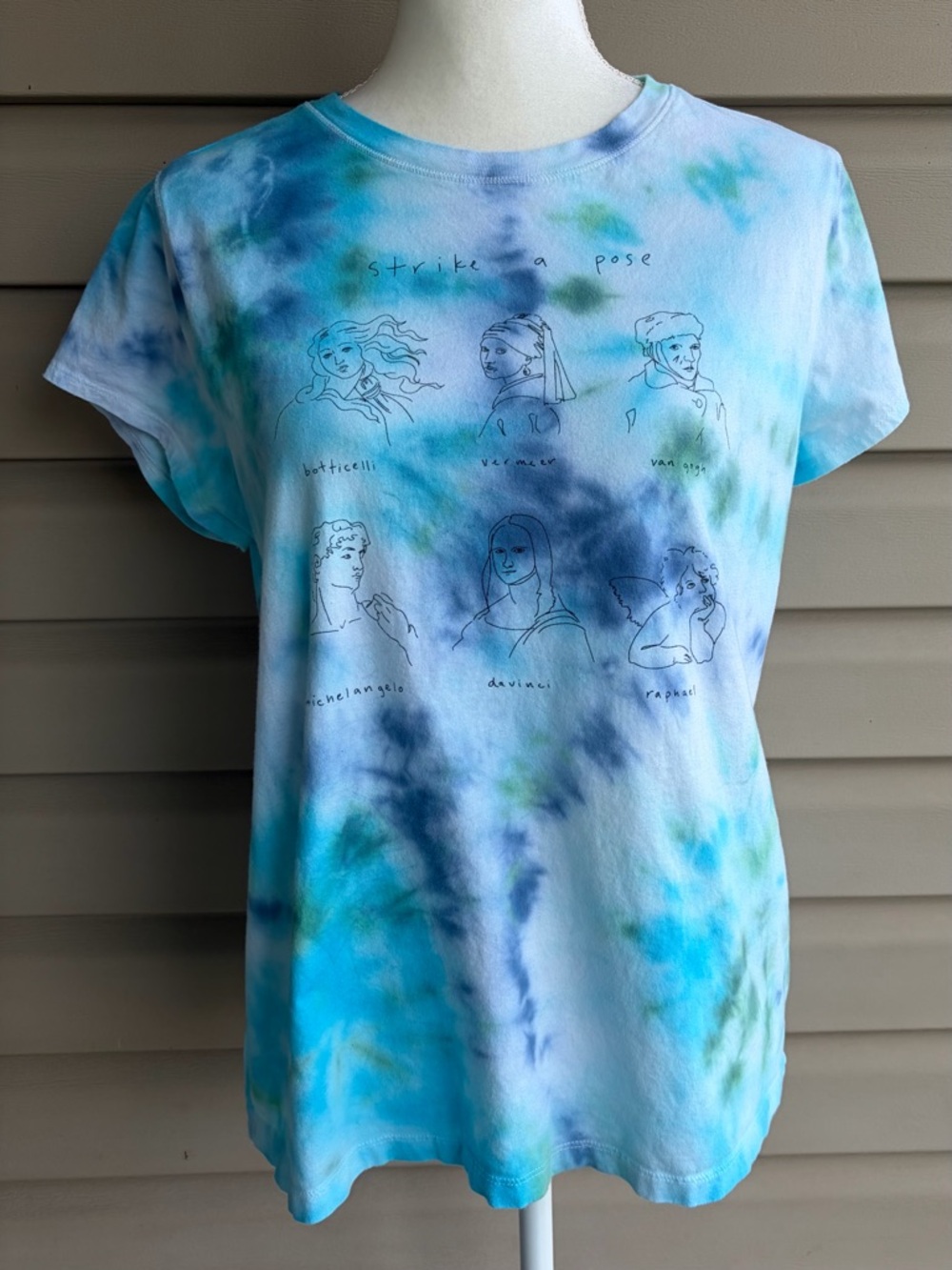 •Universal Thread• Tie-Dye “Strike a Pose” Art Graphic Tee –  Size XL 🎨